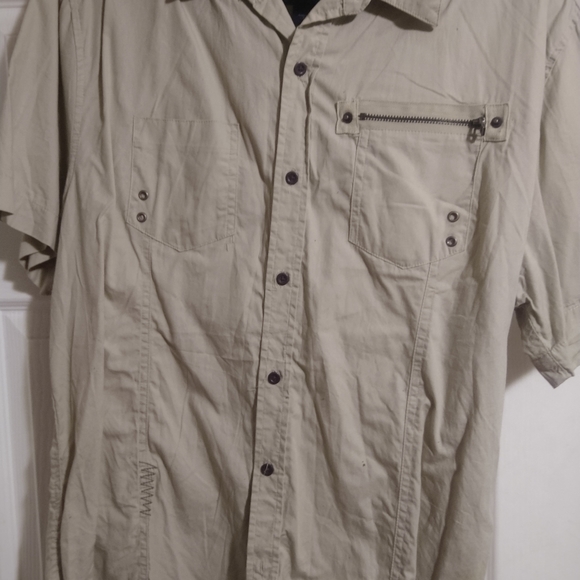 Button down shirt - Picture 3 of 3